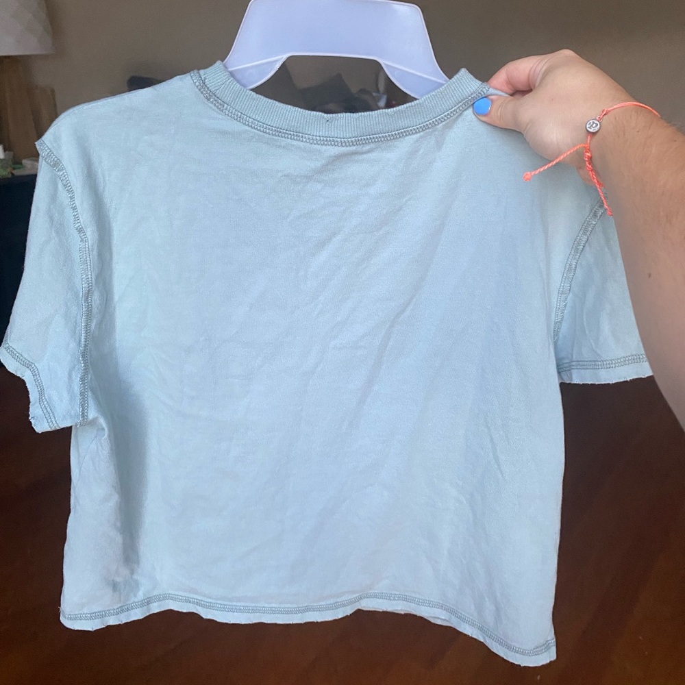 H&M light blue tee